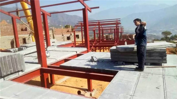 輕質復合實心墻板安裝